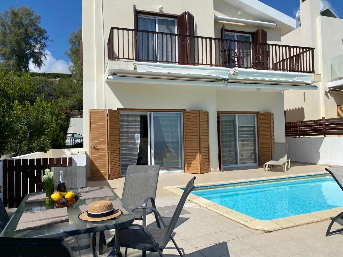 Amazing Front Line Villa In Coral Bay Peyia Exterior foto