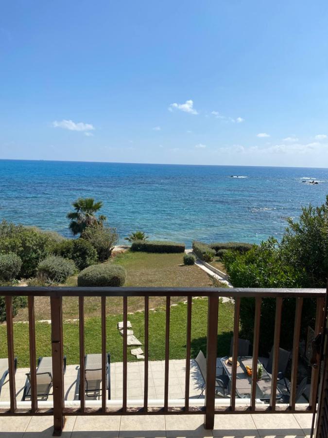 Amazing Front Line Villa In Coral Bay Peyia Exterior foto